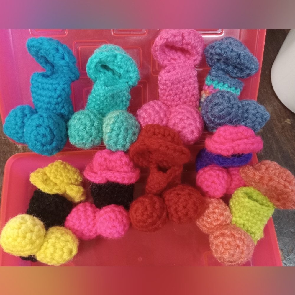 Handcrafted Blue 🍆 crochet chapstick gag gift holder - Picture 2 of 2